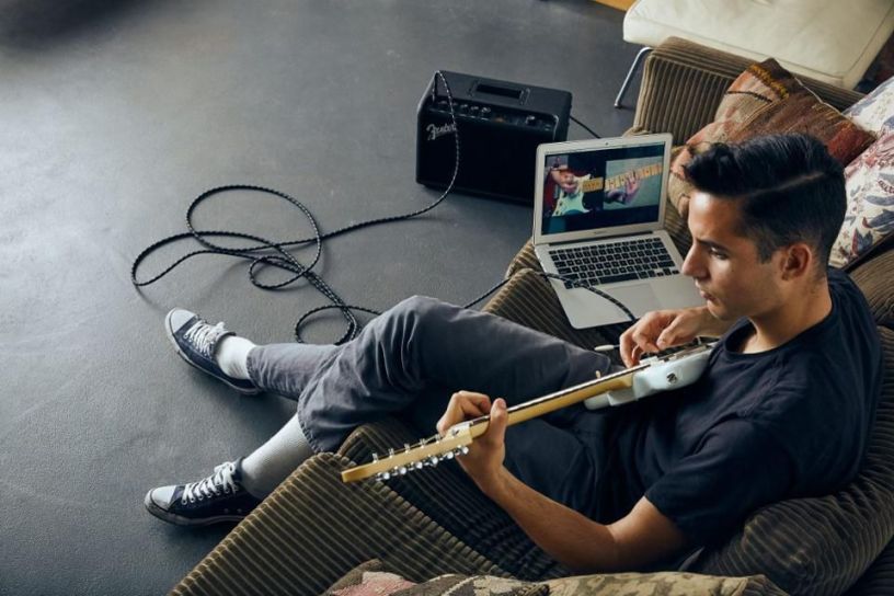 Apprendre la guitare ou la basse avec Fender Play