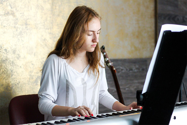 10 conseils pour apprendre le piano à l'âge adulte