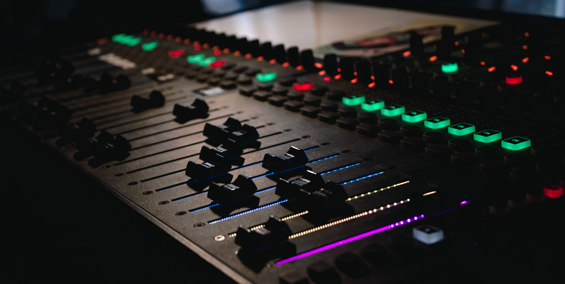 Une table de mixage – pour quoi faire ? - Plan Sonore