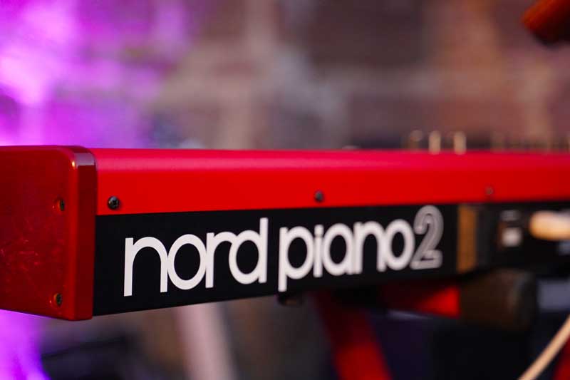 default title nord couleur rouge