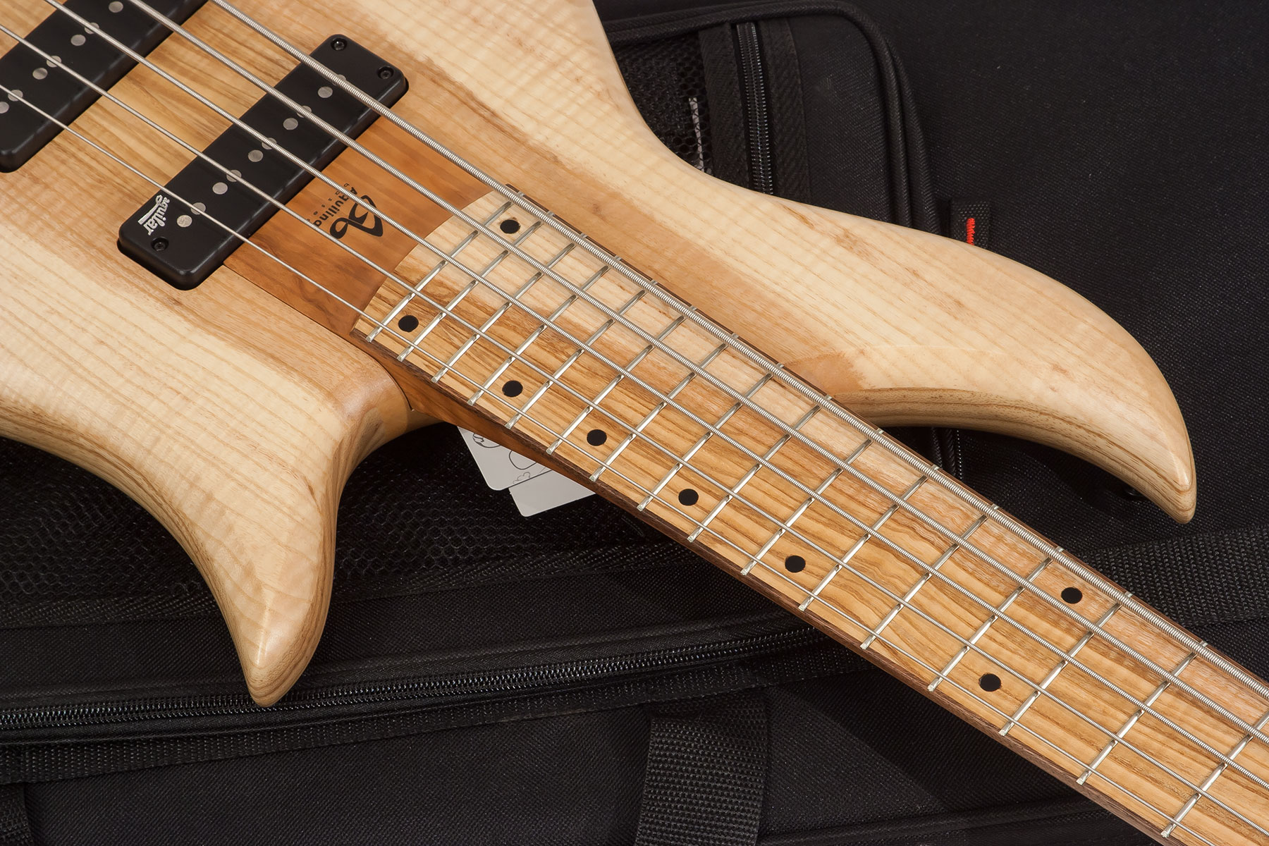 Aquilina Bertone 5 Custom Aulne/frene Active J.east Fre #021830 - Natural - Basse Électrique Solid Body - Variation 2