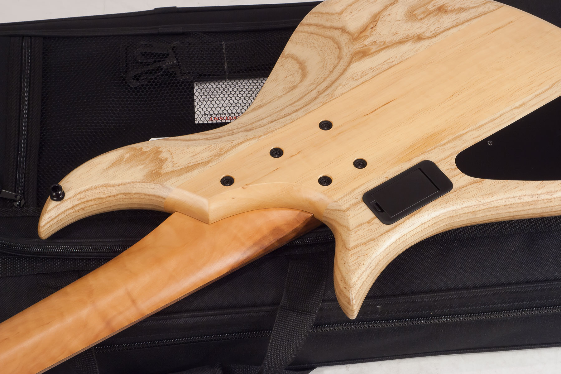 Aquilina Bertone 5 Custom Aulne/frene Active J.east Fre #021830 - Natural - Basse Électrique Solid Body - Variation 3