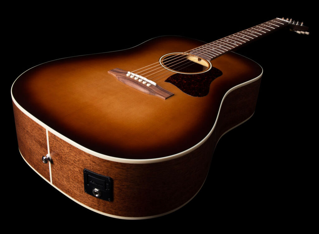 Art Et Lutherie Americana Gt Eq Dreadnought Epicea Acajou Pf - Light Burst Gloss Top - Guitare Electro Acoustique - Variation 2