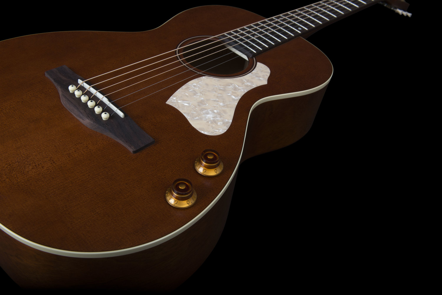 Art Et Lutherie Roadhouse Parlor Q-discrete Epicea Merisier - Havana Brown - Guitare Electro Acoustique - Variation 2