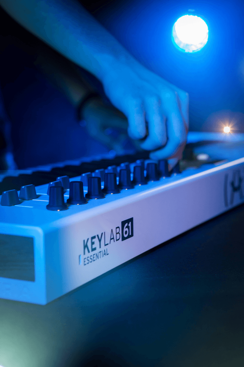 Arturia Keylab Essential 61 - Clavier MaÎtre - Variation 5