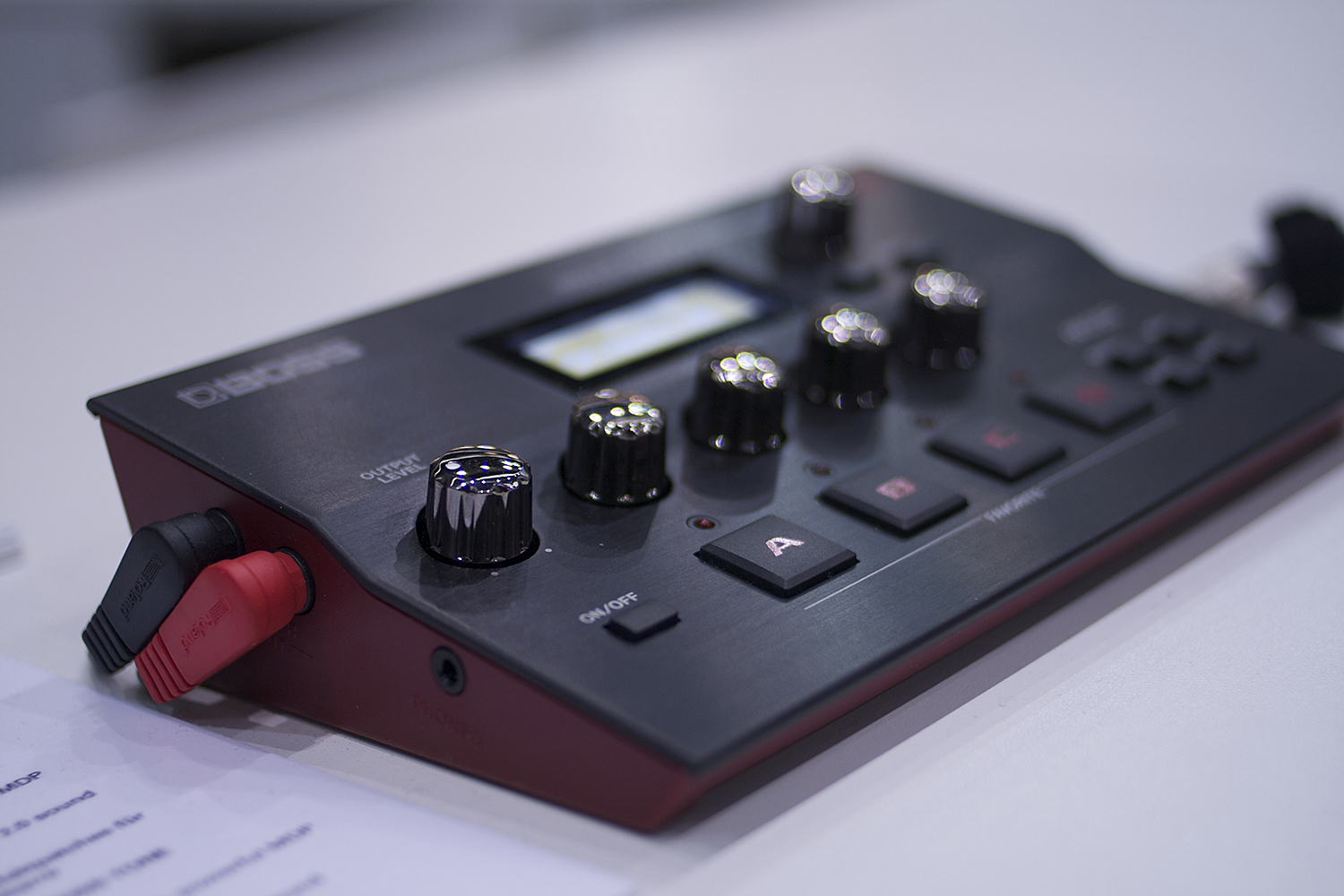 Multi effet guitare élec. en pédalier Boss GT001 Guitar Effects Processor