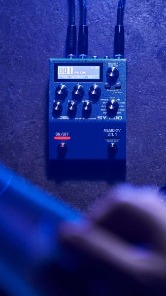 Pédale synthétiseur guitare Boss SY-200 SYNTHESIZER