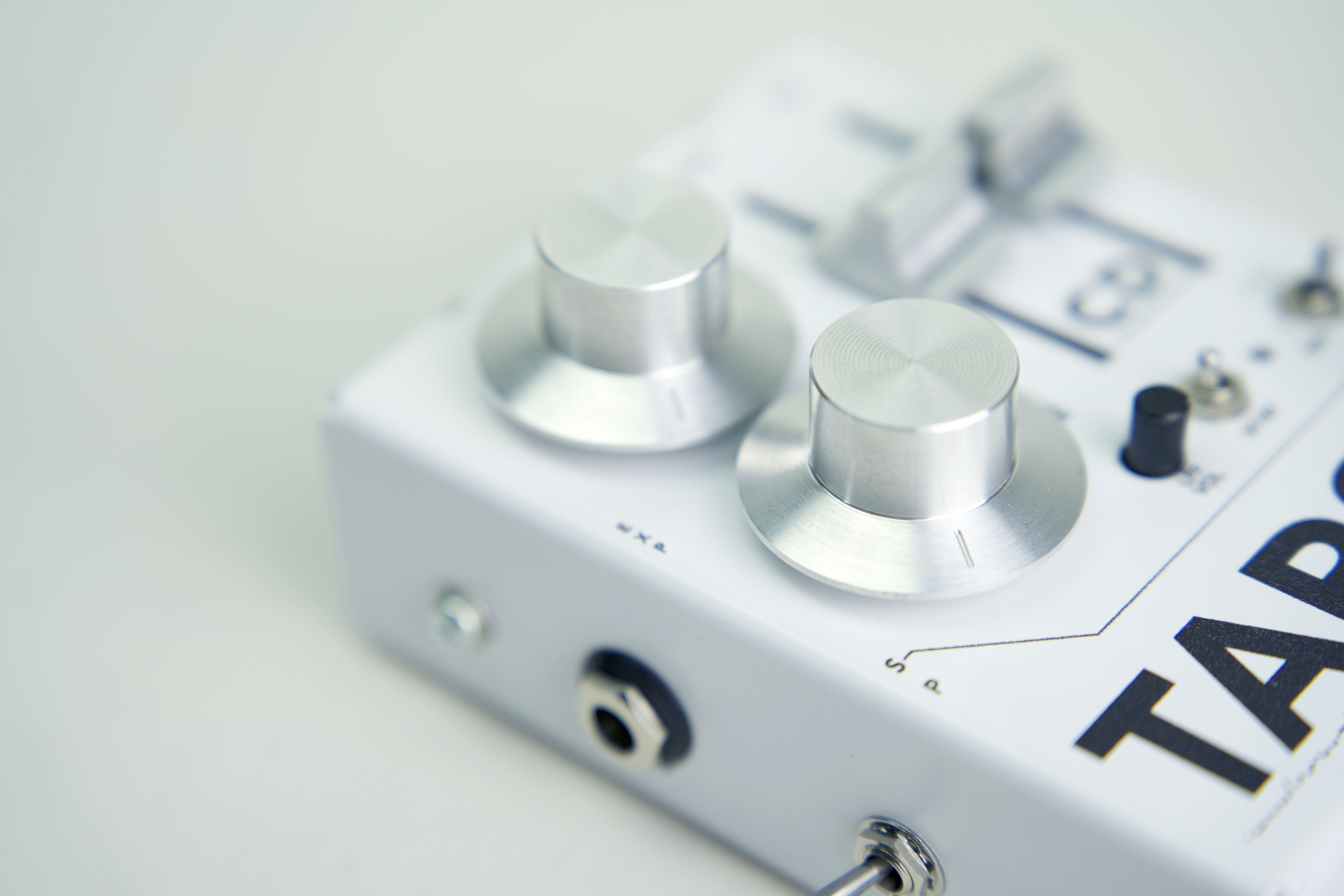 Collision Devices Tars Synth Fuzz Silver On White - PÉdale Overdrive / Distortion / Fuzz - Variation 1