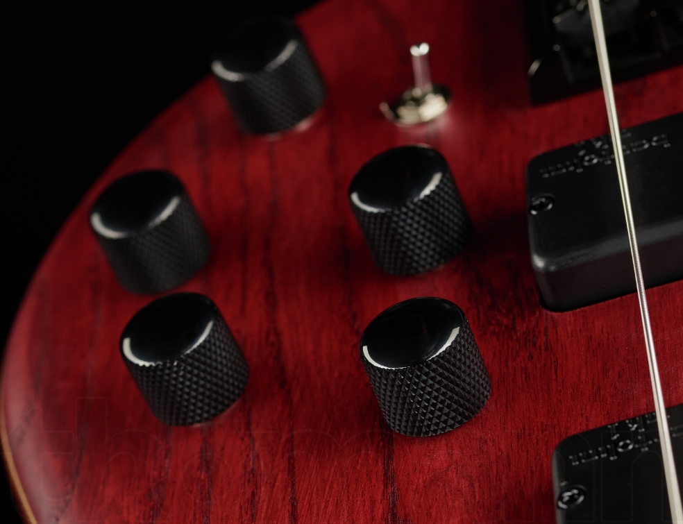 Cort B5 Element Artisan 5c Active Bartolini Mn - Open Pore Burgundy Red - Basse Électrique Solid Body - Variation 4