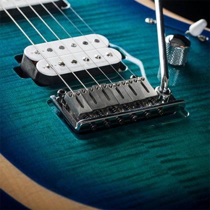 Cort X700 Duality Hh Seymour Duncan Ht Eb - Light Blue Burst - Guitare Électrique Forme Str - Variation 2