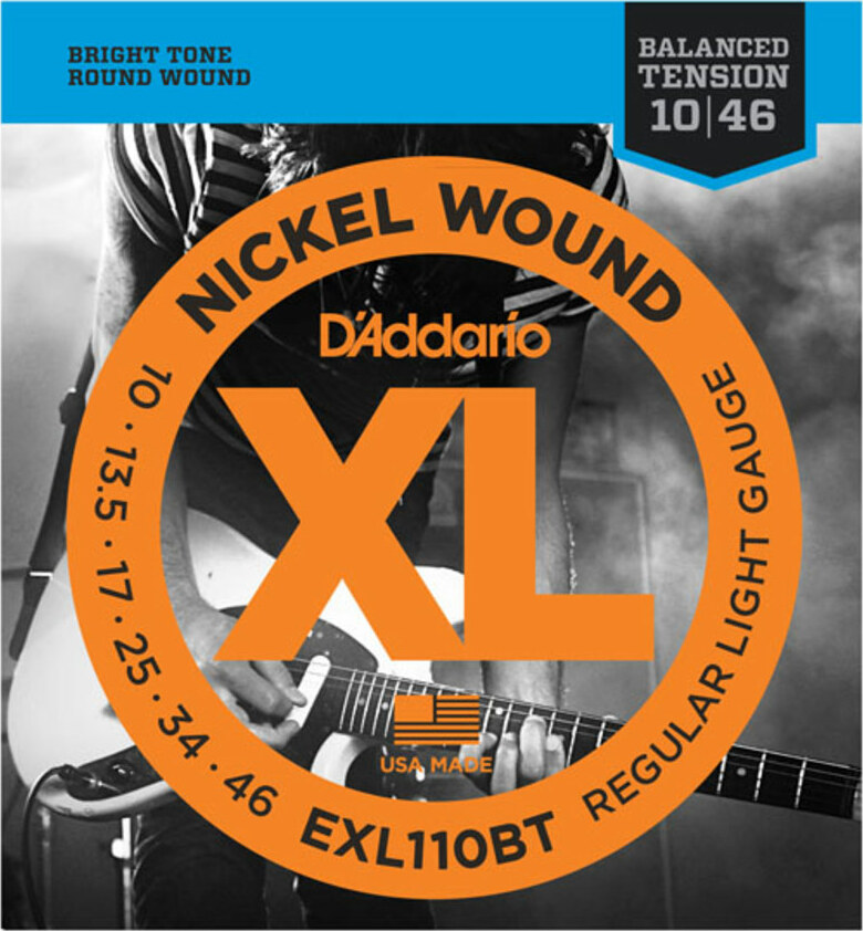 D'addario Jeu De 6 Cordes Exl110bt Nickel Round Wound Balanced Tension Regular Light 10-46 - Cordes Guitare Électrique - Main picture