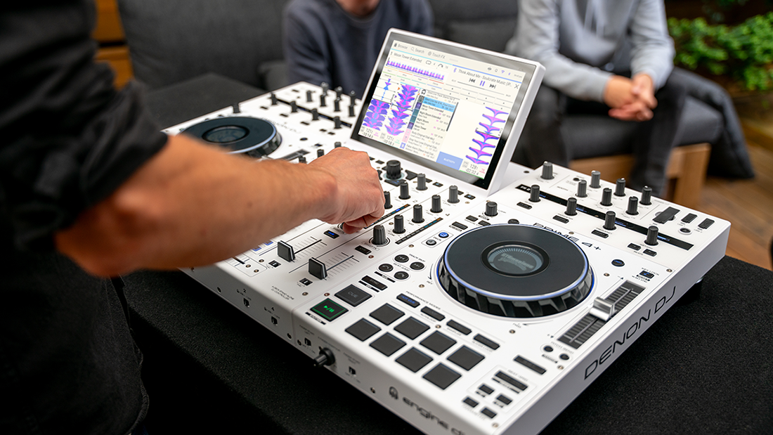 Denon Dj Prime 4 + White Edition - ContrÔleur Dj Autonome - Variation 6