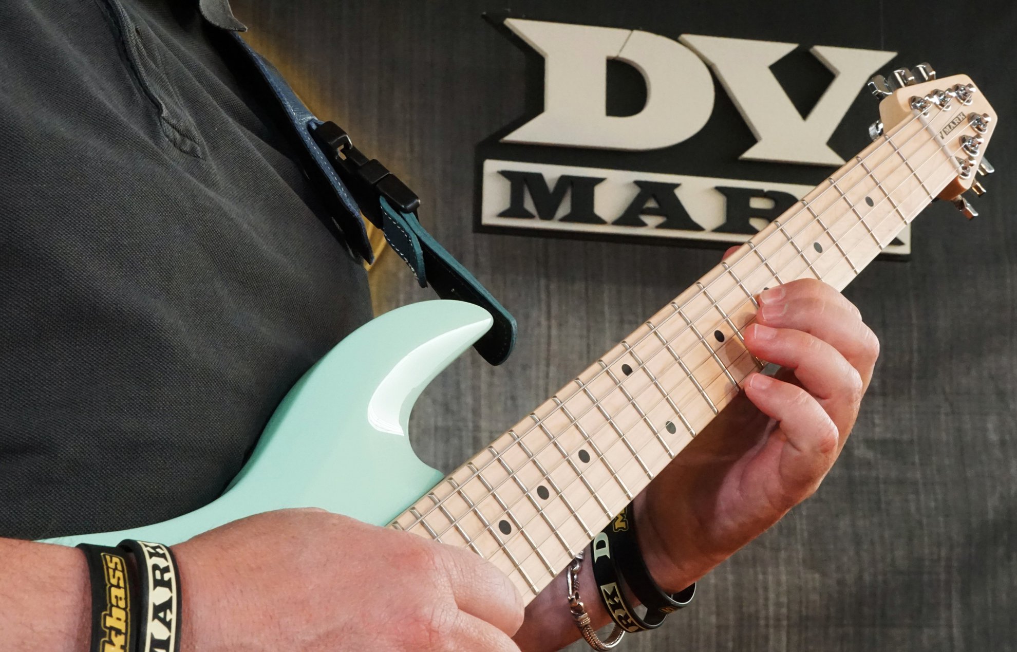 Dv Mark Dv Little Guitar F1 Hss Trem Mn - Carribean Green - Guitare Électrique Voyage - Variation 5