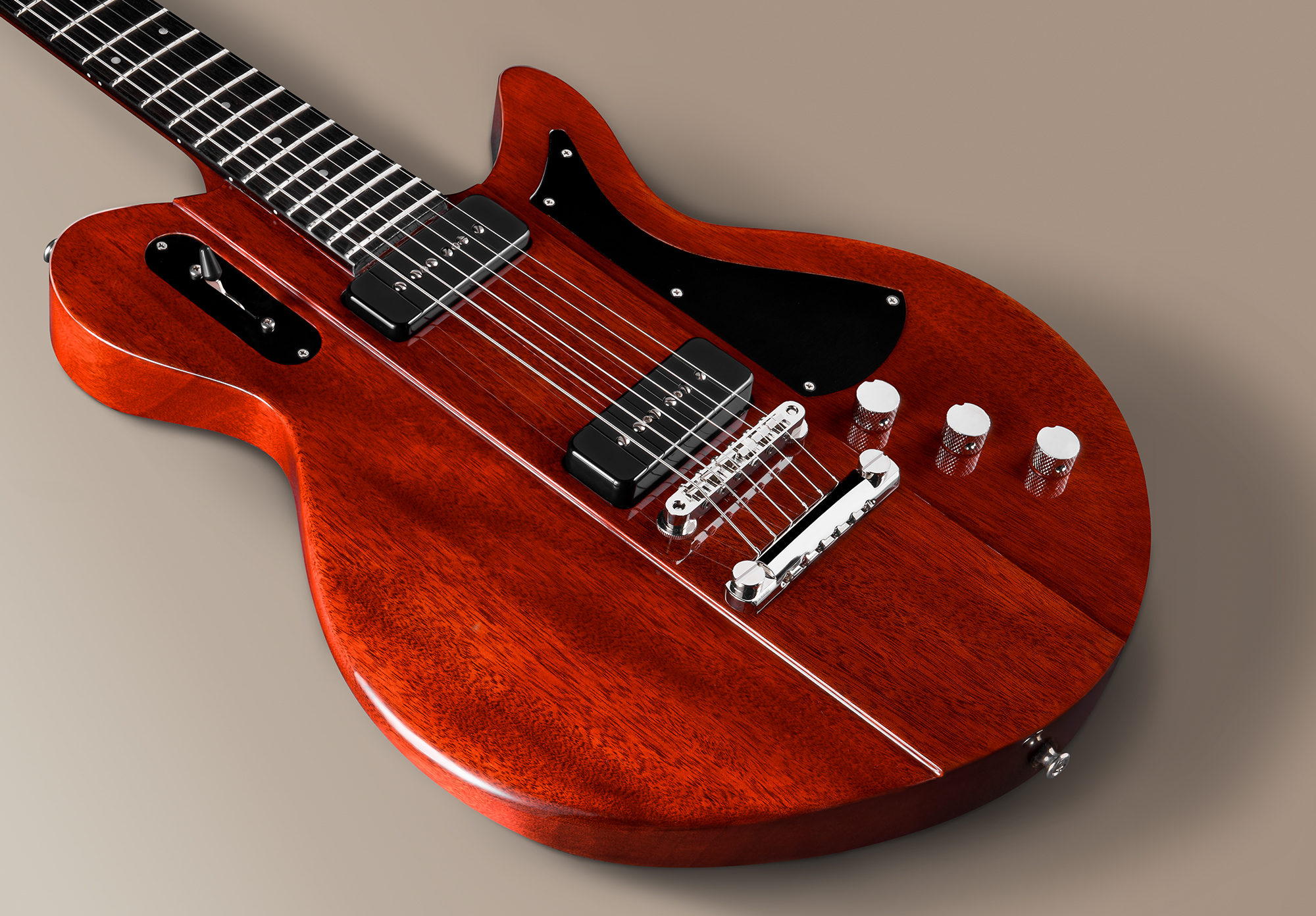 Eastman Juliet 2p90 Ht Eb - Truetone Gloss Vintage Red - Guitare Électrique RÉtro Rock - Variation 2