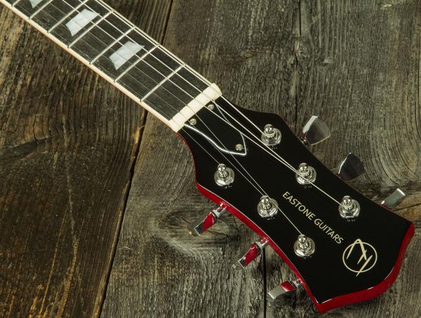 Guitare électrique solid body Eastone SDC70 - red