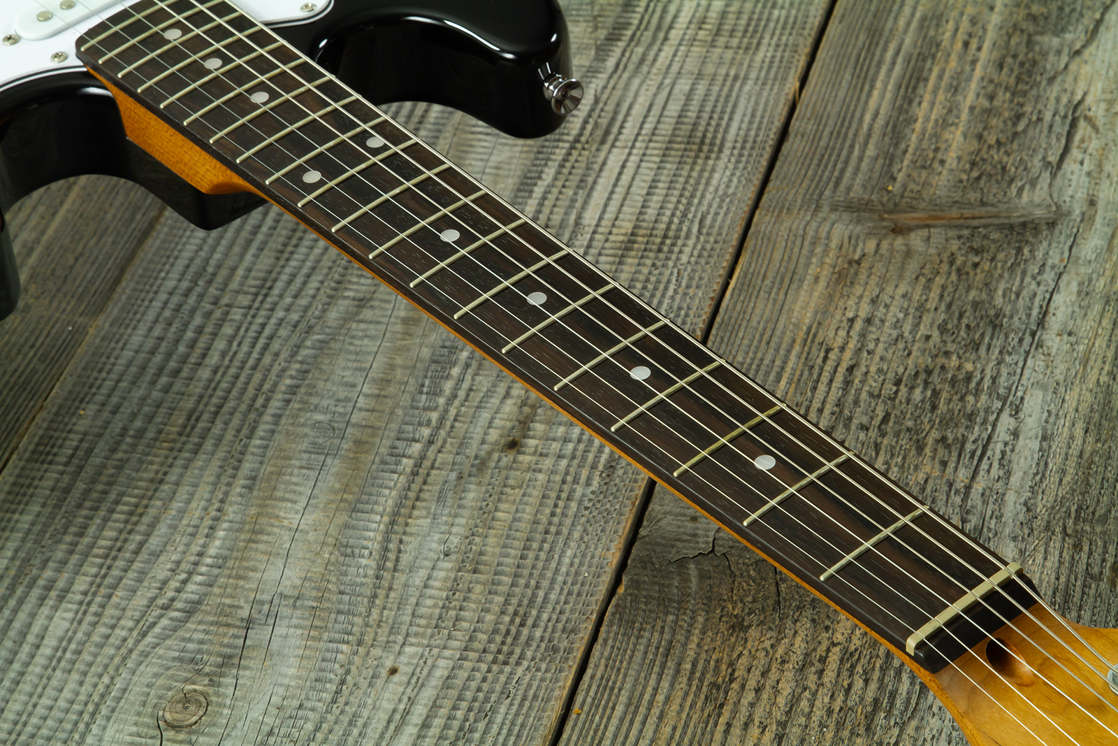 Eastone St-mini-blk 3s Trem Pur - Black - Guitare Électrique Enfant - Variation 5