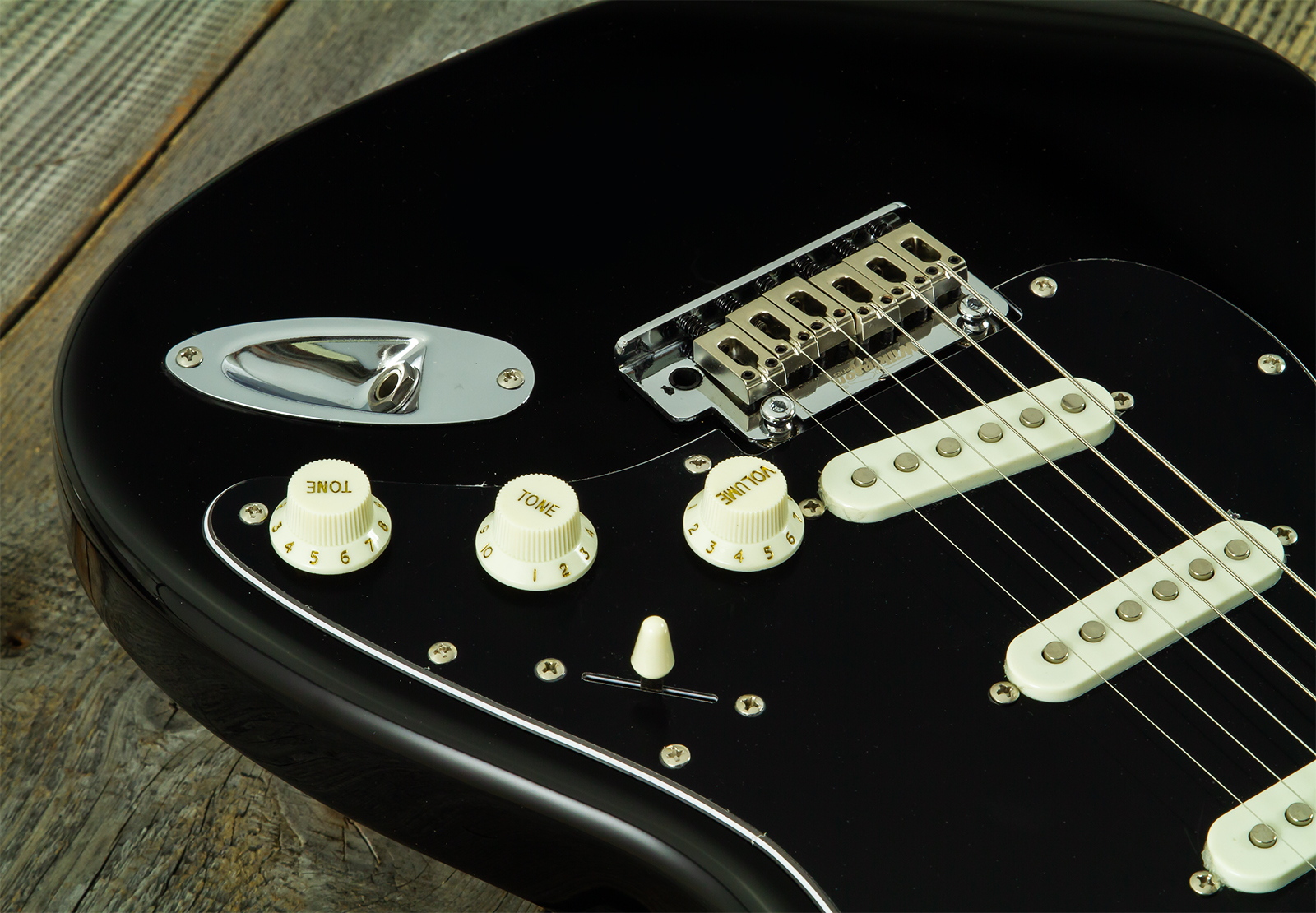 Eastone St100r-blk-mn 3s Trem Mn - Black - Guitare Électrique Forme Str - Variation 3