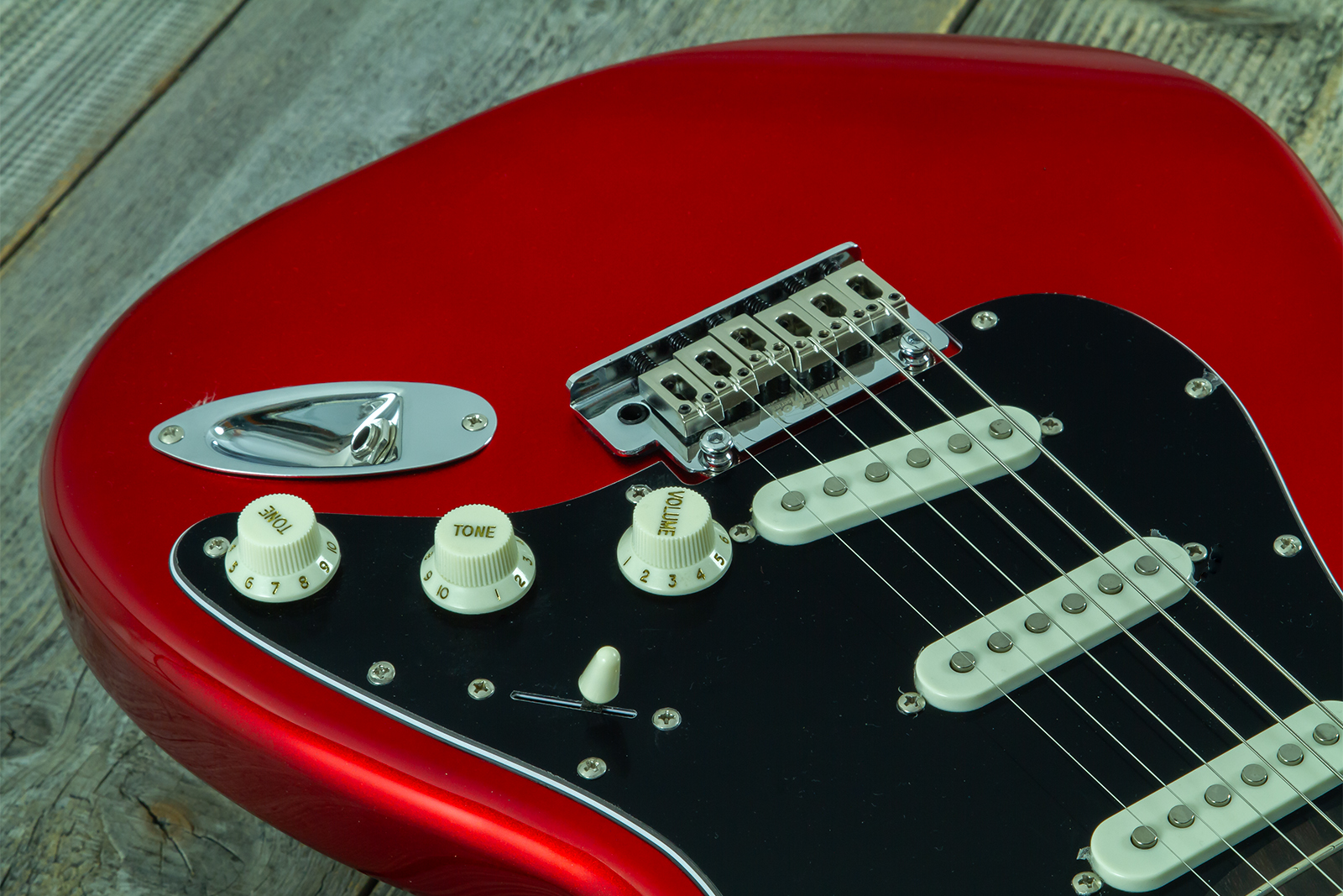 Eastone St100r-mr-rw 3s Trem Rw - Candy Apple Red - Guitare Électrique Forme Str - Variation 4