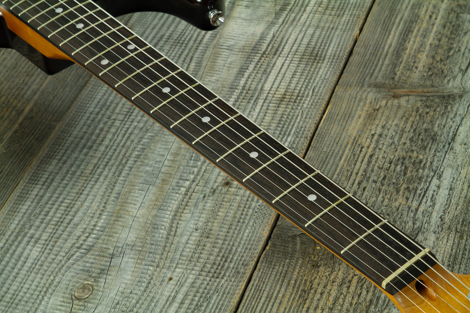 Eastone St100r-s3t-rw + X-tone Xt10s Combo +cable +mediators +clip-on Tuner +housse - 3-tone Burst - Pack Guitare Électrique - Variation 21