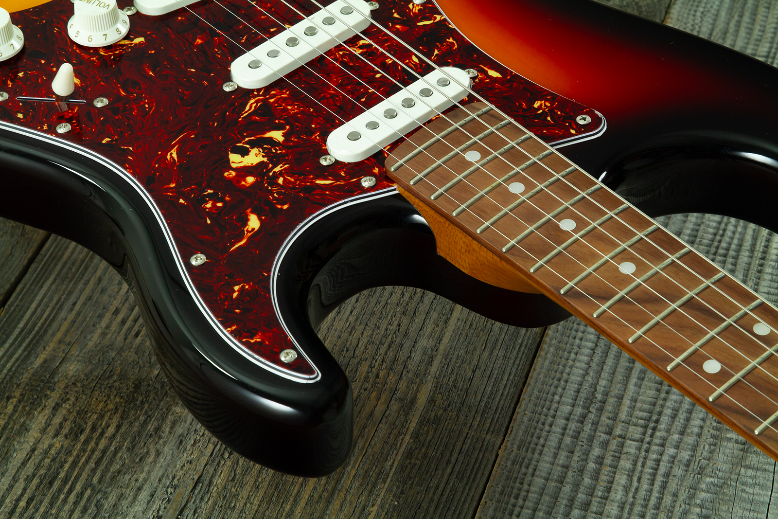 Eastone St500r-fs2t-rw 3s Trem Rw - 2-tone Burst - Guitare Électrique Forme Str - Variation 4