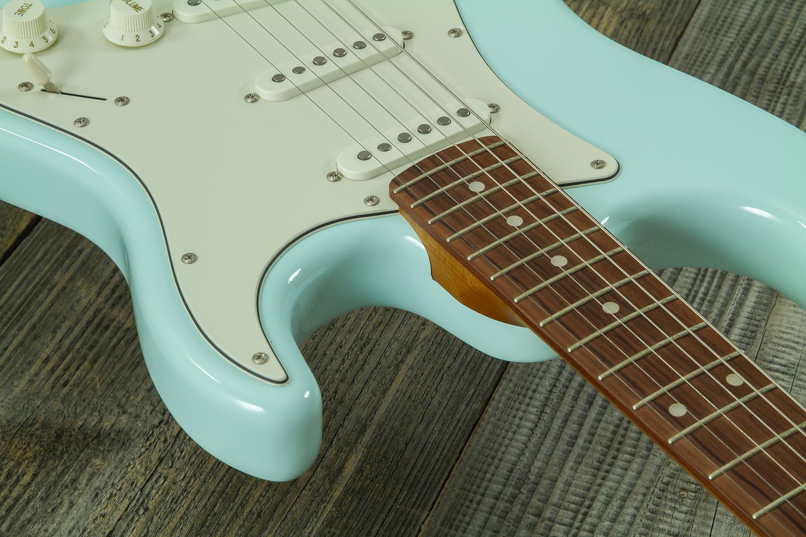 Eastone St500r-lb-rw 3s Trem Rw - Light Blue - Guitare Électrique Forme Str - Variation 4