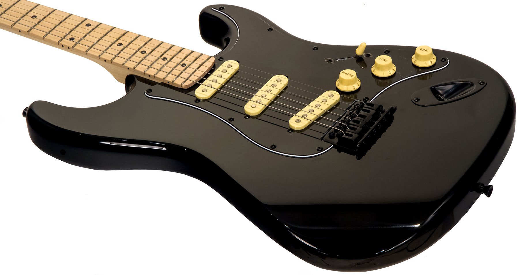 Eastone Str70 Gil Sss Trem Mn - Black - Guitare Électrique Forme Str - Variation 2