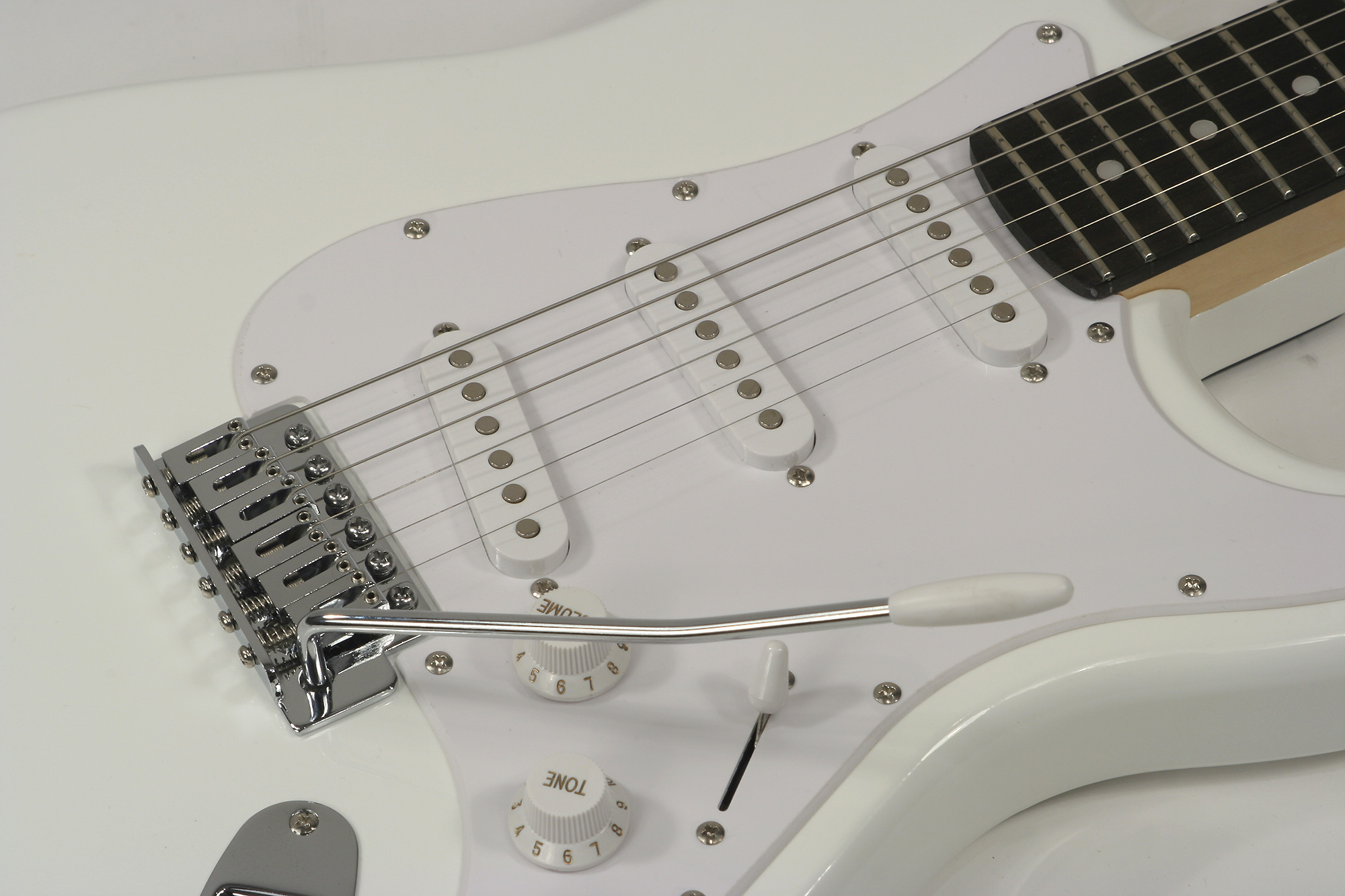 Eastone Str70-wht 3s Pur - Ivory - Guitare Électrique Forme Str - Variation 3