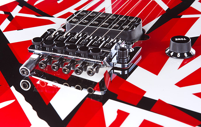 Evh Striped Series - Red With Black Stripes - Guitare Électrique Forme Str - Variation 5