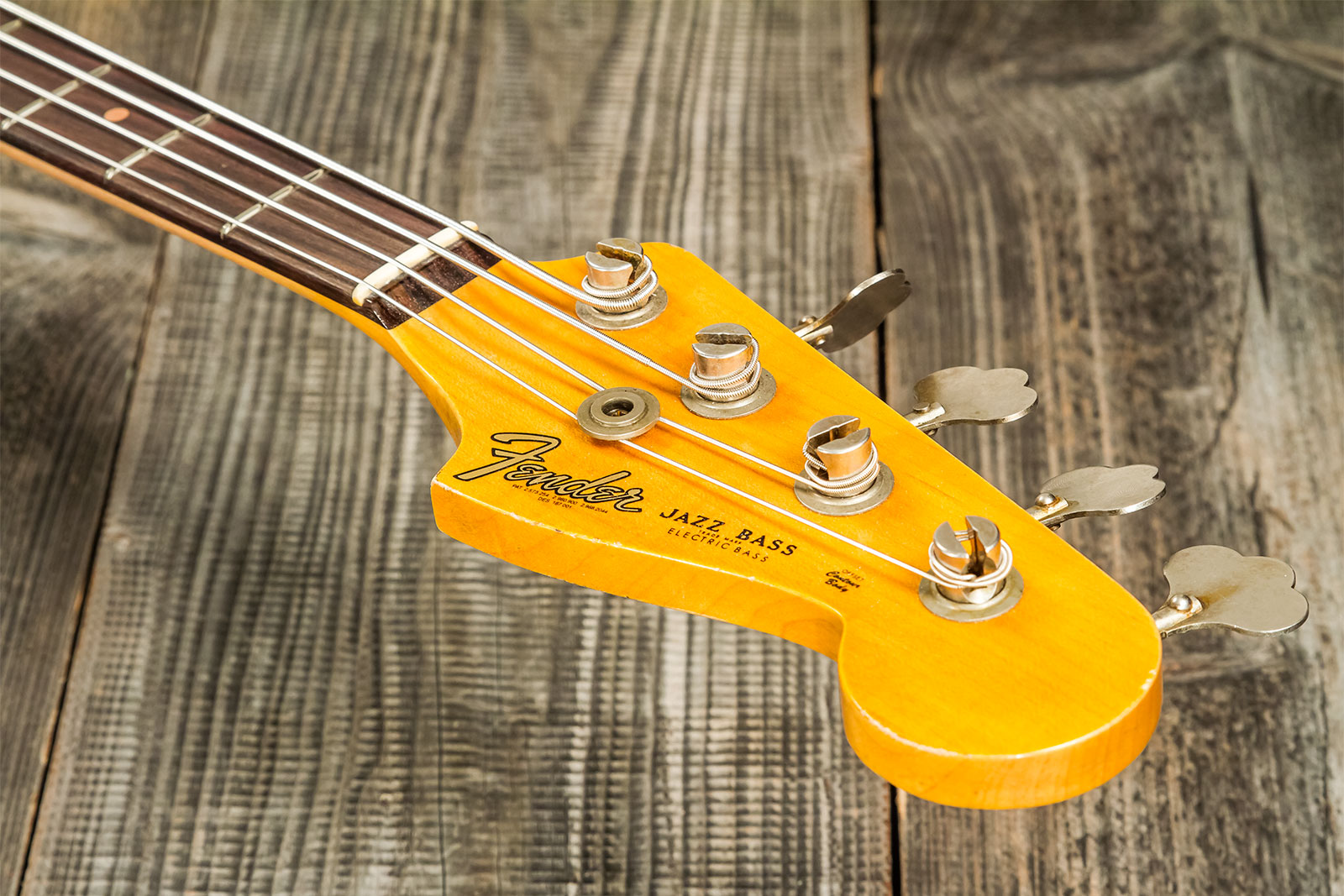 Fender Custom Shop  Jazz Bass 1962 Rw #cz569015 - Relic 3-color Sunburst - Basse Électrique Solid Body - Variation 8