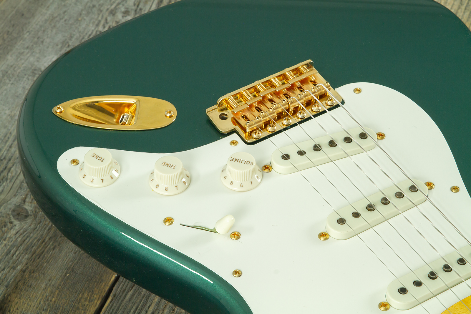 Fender Custom Shop Strat 1957 Vintage Custom 3s Trem Mn #r145062 - Time Capsule Sherwood Green Metallic - Guitare Électrique Forme Str - Variation 3