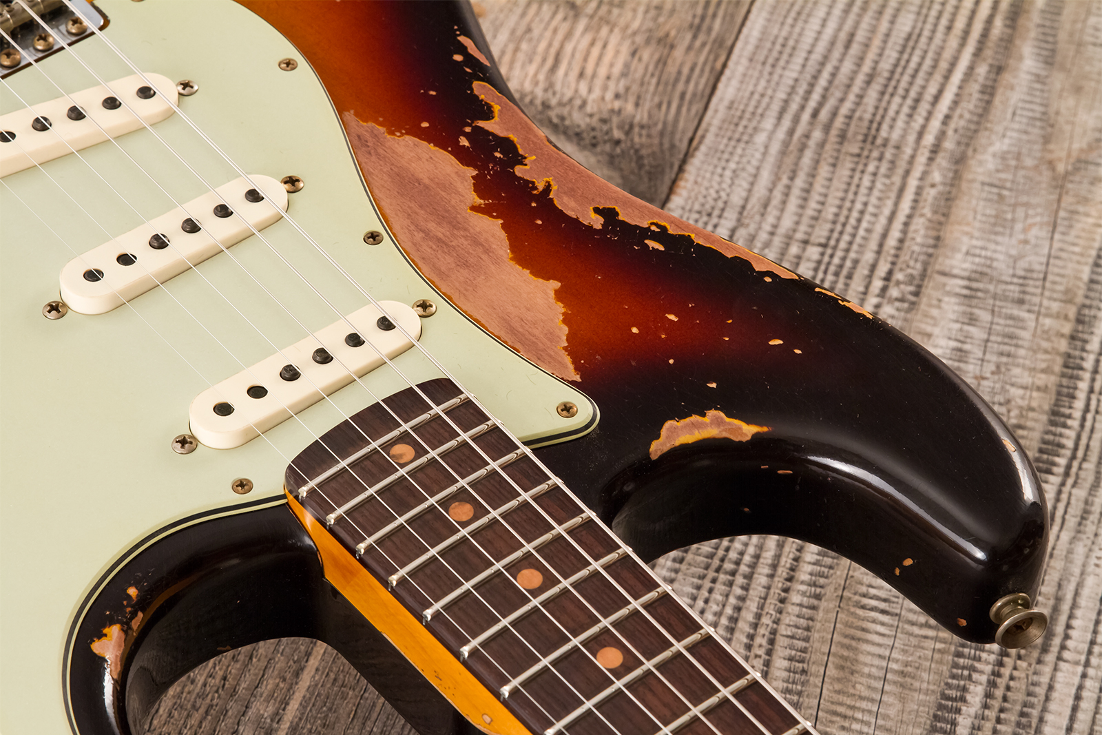 Fender Custom Shop Strat 1959 3s Trem #cz583182 - Super Heavy Relic Chocolate 3-color Sunburst - Guitare Électrique Forme Str - Variation 6