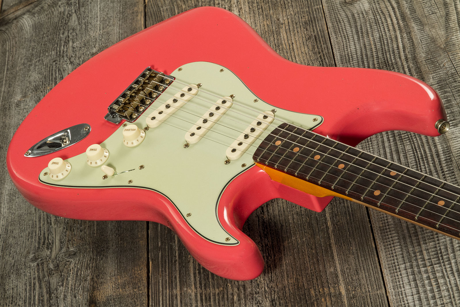 Fender Custom Shop Strat 1959 3s Trem Rw #cz571088 - Journeyman Relic Aged Fiesta Red - Guitare Électrique Forme Str - Variation 2