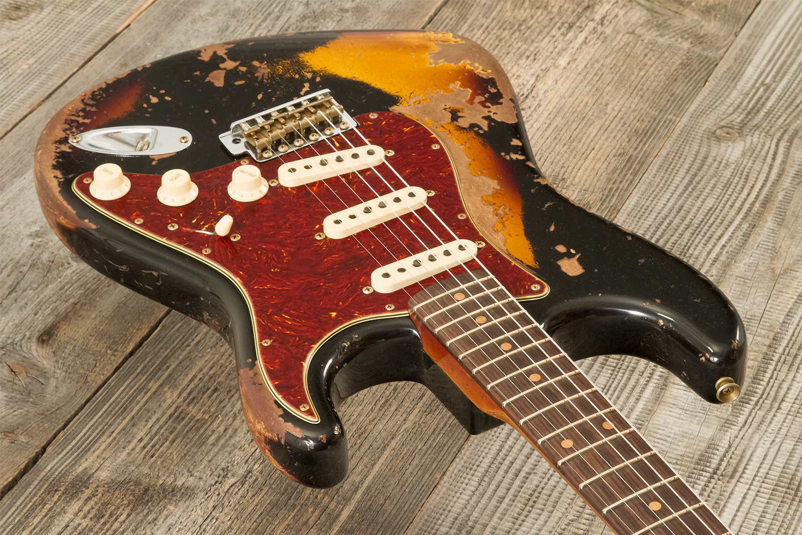 Fender Custom Shop Strat 1960 Roasted 3s Trem Rw #cz581166 - Super Heavy Relic Black O. 2-color Sunburst - Guitare Électrique Forme Str - Variation 3