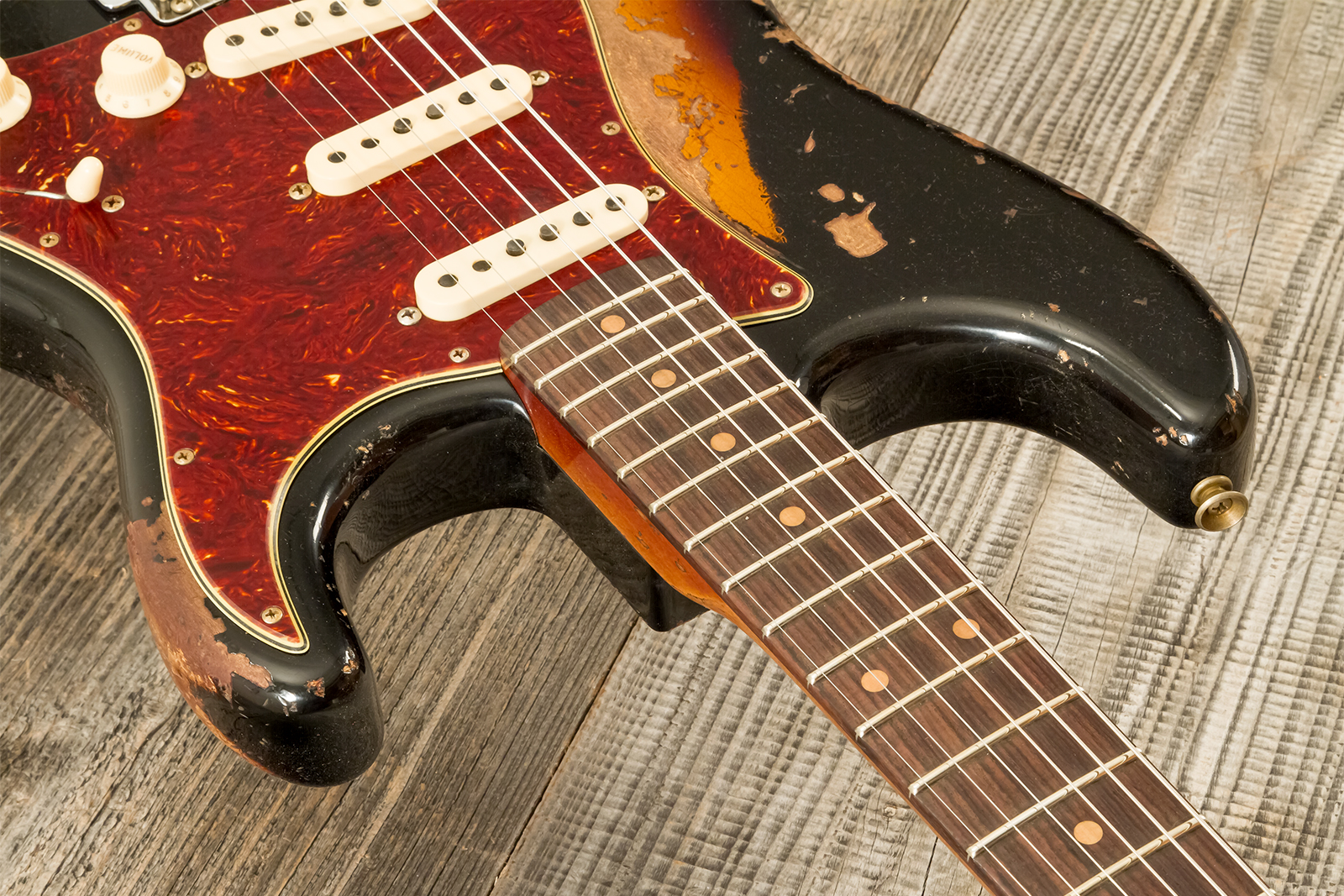 Fender Custom Shop Strat 1960 Roasted 3s Trem Rw #cz581166 - Super Heavy Relic Black O. 2-color Sunburst - Guitare Électrique Forme Str - Variation 5