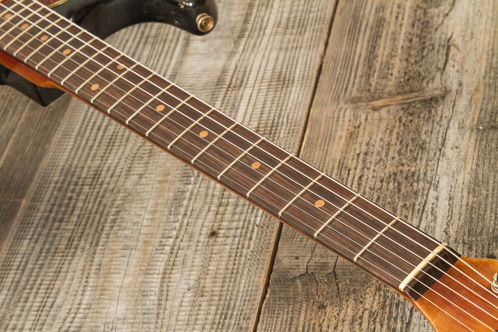 Fender Custom Shop Strat 1960 Roasted 3s Trem Rw #cz581166 - Super Heavy Relic Black O. 2-color Sunburst - Guitare Électrique Forme Str - Variation 6