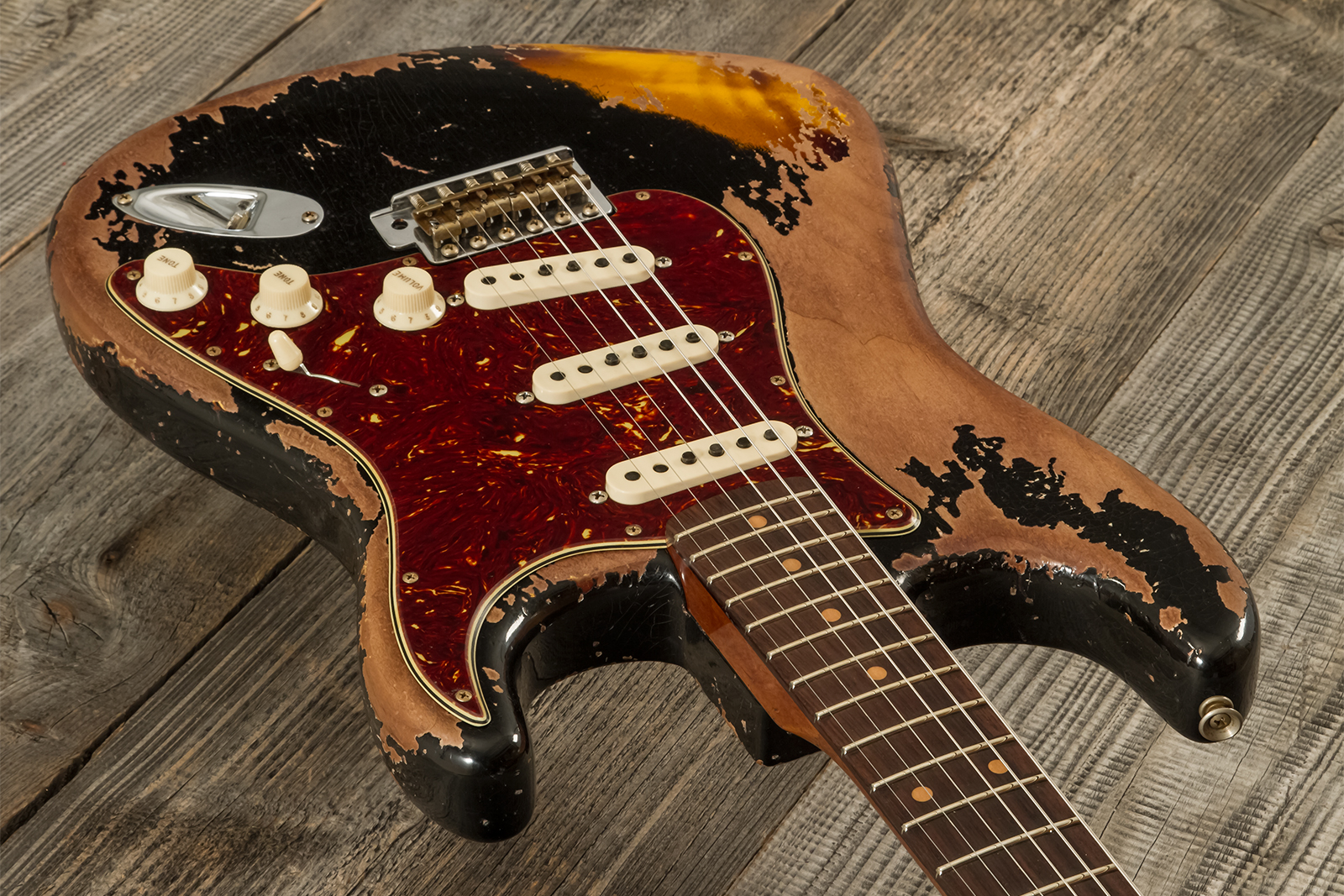 Fender Custom Shop Strat 1960 Roasted 3s Trem Rw #cz581210 - Super Heavy Relic Black O. 2-color Sunburst - Guitare Électrique Forme Str - Variation 2