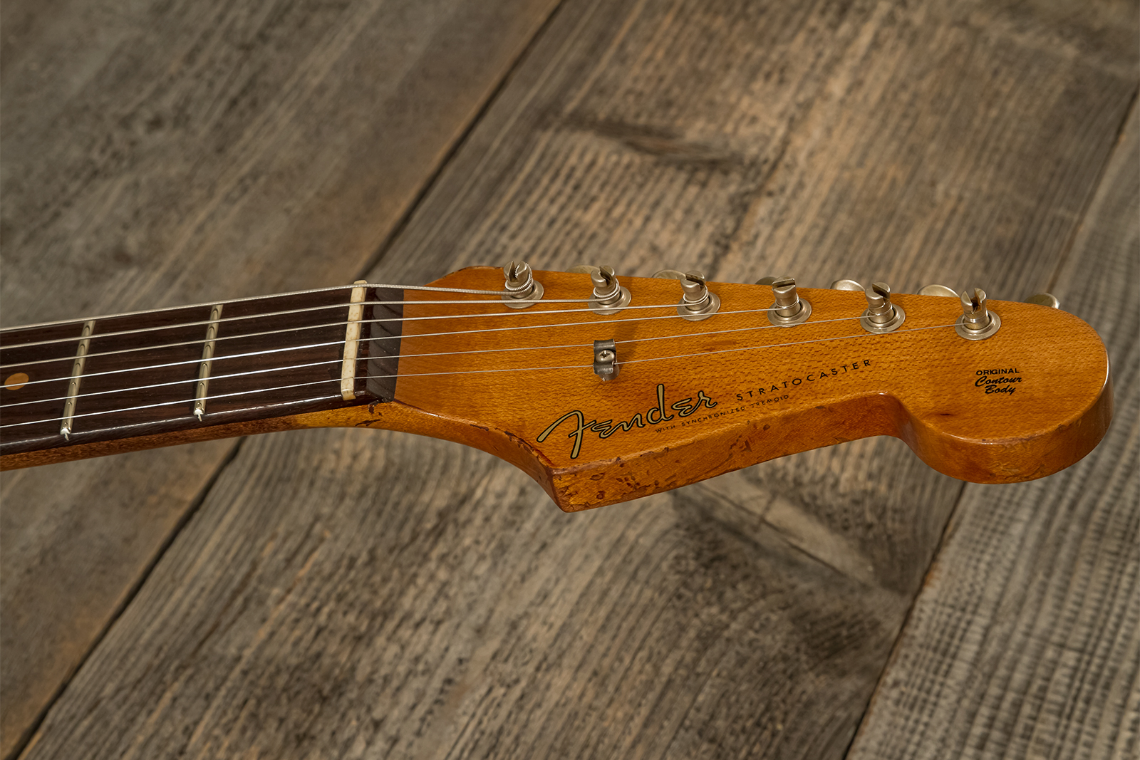 Fender Custom Shop Strat 1960 Roasted 3s Trem Rw #cz581210 - Super Heavy Relic Black O. 2-color Sunburst - Guitare Électrique Forme Str - Variation 6