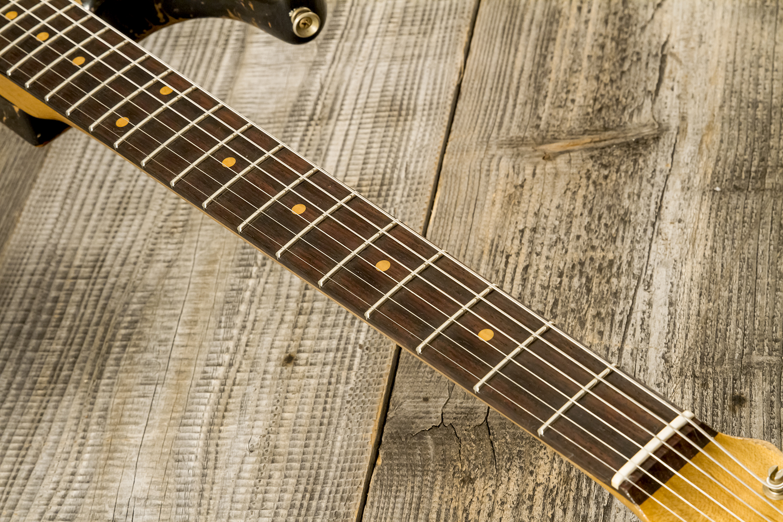 Fender Custom Shop Strat 1960 Roasted 3s Trem Rw #cz583123 - Super Heavy Relic 3-color Sunburst - Guitare Électrique Forme Str - Variation 5