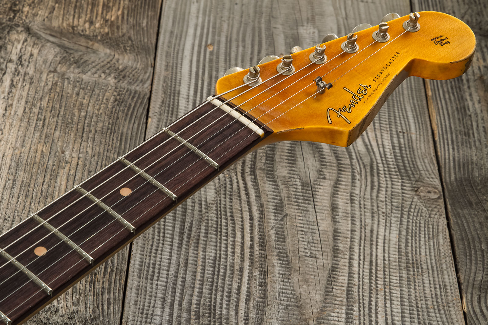 Fender Custom Shop Strat 1961 3s Trem Rw #cz573714 - Heavy Relic Aged Sonic Blue O. 3-color Sunburst - Guitare Électrique Forme Str - Variation 7
