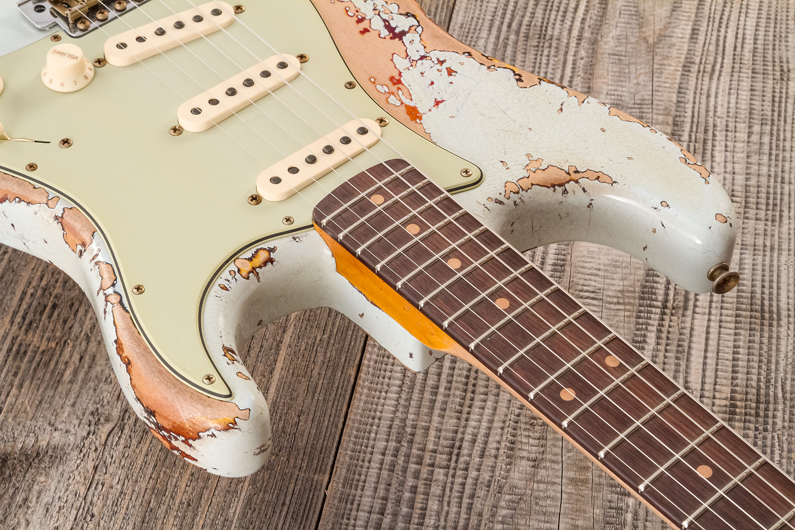 Fender Custom Shop Strat 1961 Bone Tone 3s Trem Rw #cz583129 - Super Heavy Relic Sonic Blue O. 3-color Sunburst - Guitare Électrique Forme Str - Varia