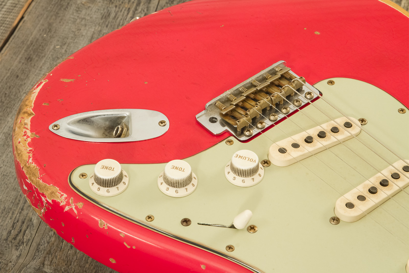 Fender Custom Shop Strat 1961 Masterbuilt K.mcmillin 3s Trem Abw #r132221 - Relic Fiesta Red - Guitare Électrique Forme Str - Variation 4