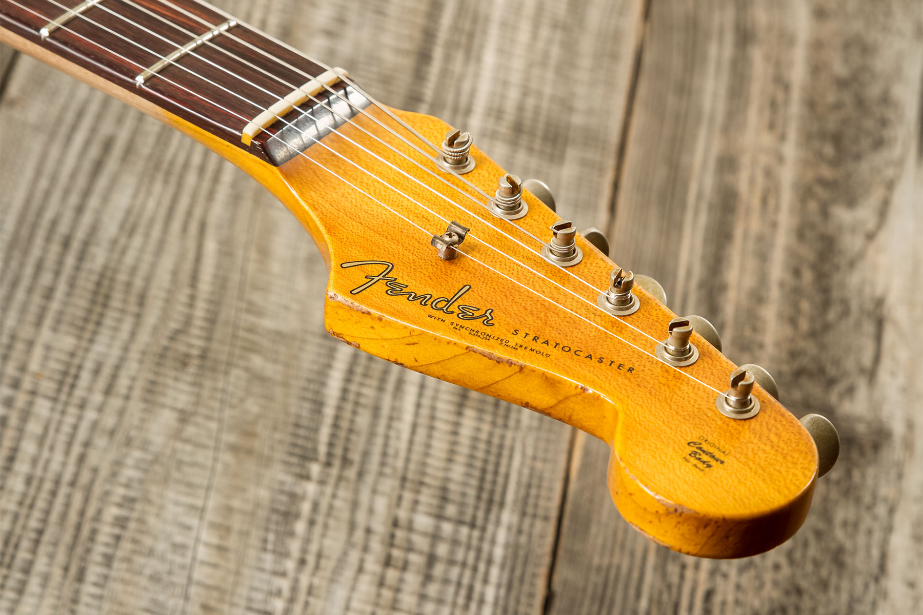 Fender Custom Shop Strat 1962 6s Trem Rw #cz580826 - Heavy Relic 3-color Sunburst - Guitare Électrique Forme Str - Variation 10
