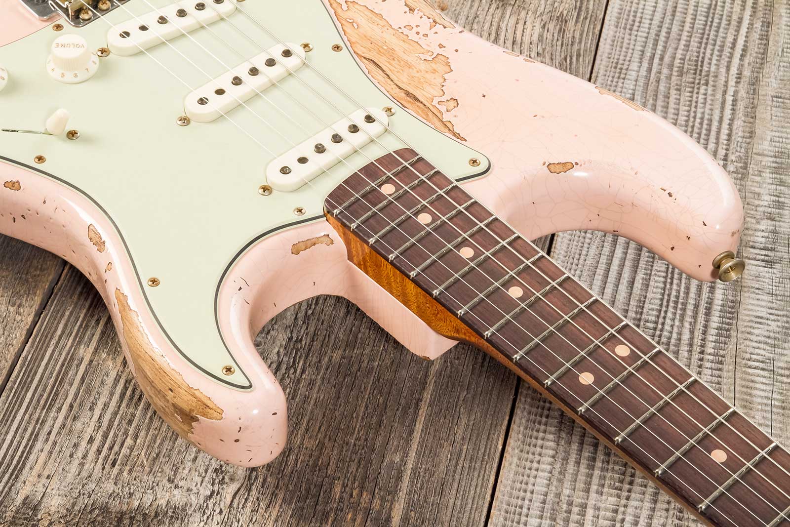 Fender Custom Shop Strat 1963 3s Trem Rw #r136150 - Super Heavy Relic Shell Pink - Guitare Électrique Forme Str - Variation 4