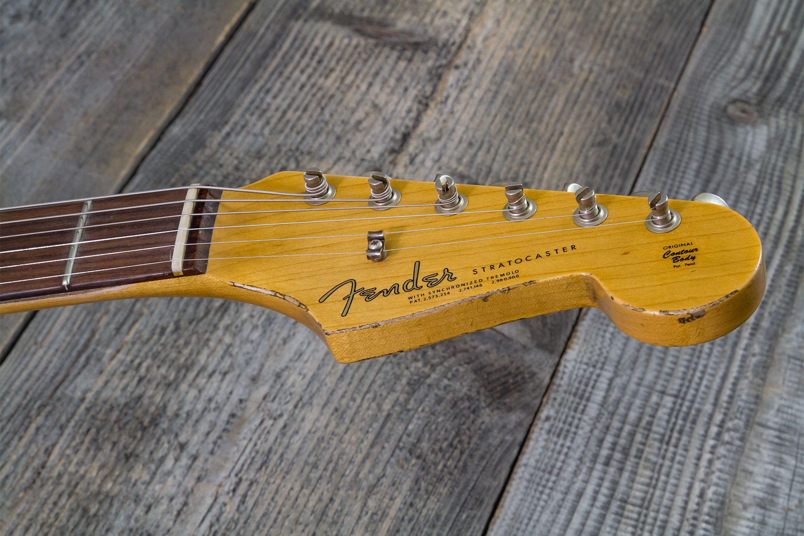 Fender Custom Shop Strat 1963 3s Trem Rw #r143861 - Relic Black O. Hle Gold - Guitare Électrique Forme Str - Variation 7