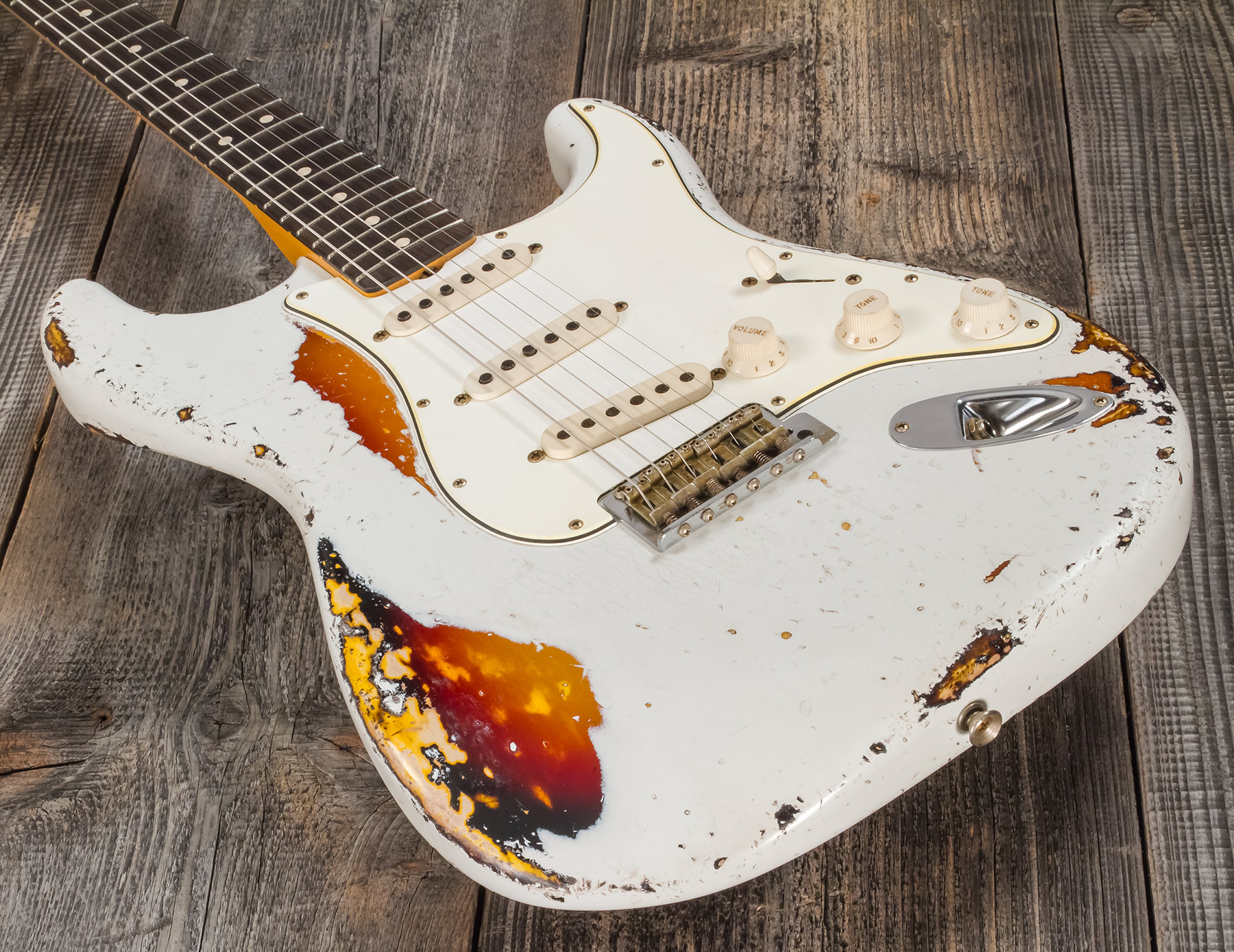 Fender Custom Shop Strat 1963 Masterbuilt K.mcmillin Bla #r117544 - Ultimate Relic Olympic White/3-color Sunburst - Guitare Électrique Forme Str - Var