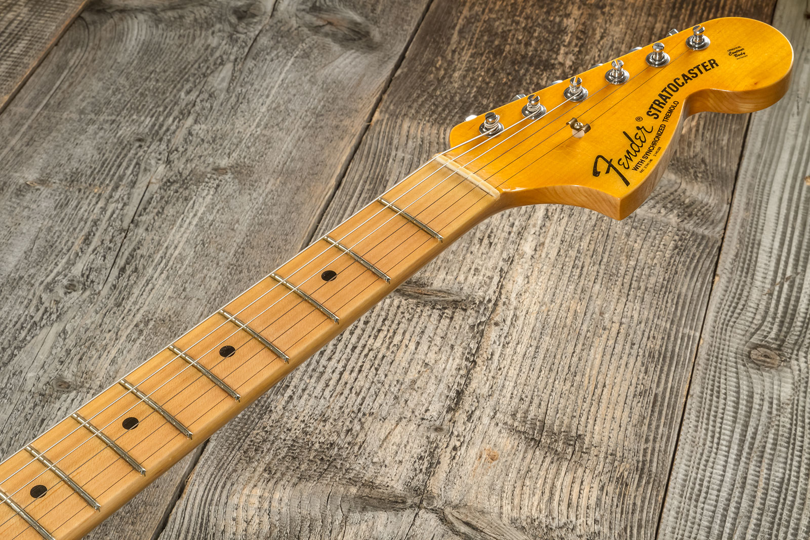 Fender Custom Shop Strat 1969 3s Trem Mn #cz576216 - Journeyman Relic Aged Vintage White - Guitare Électrique Forme Str - Variation 8