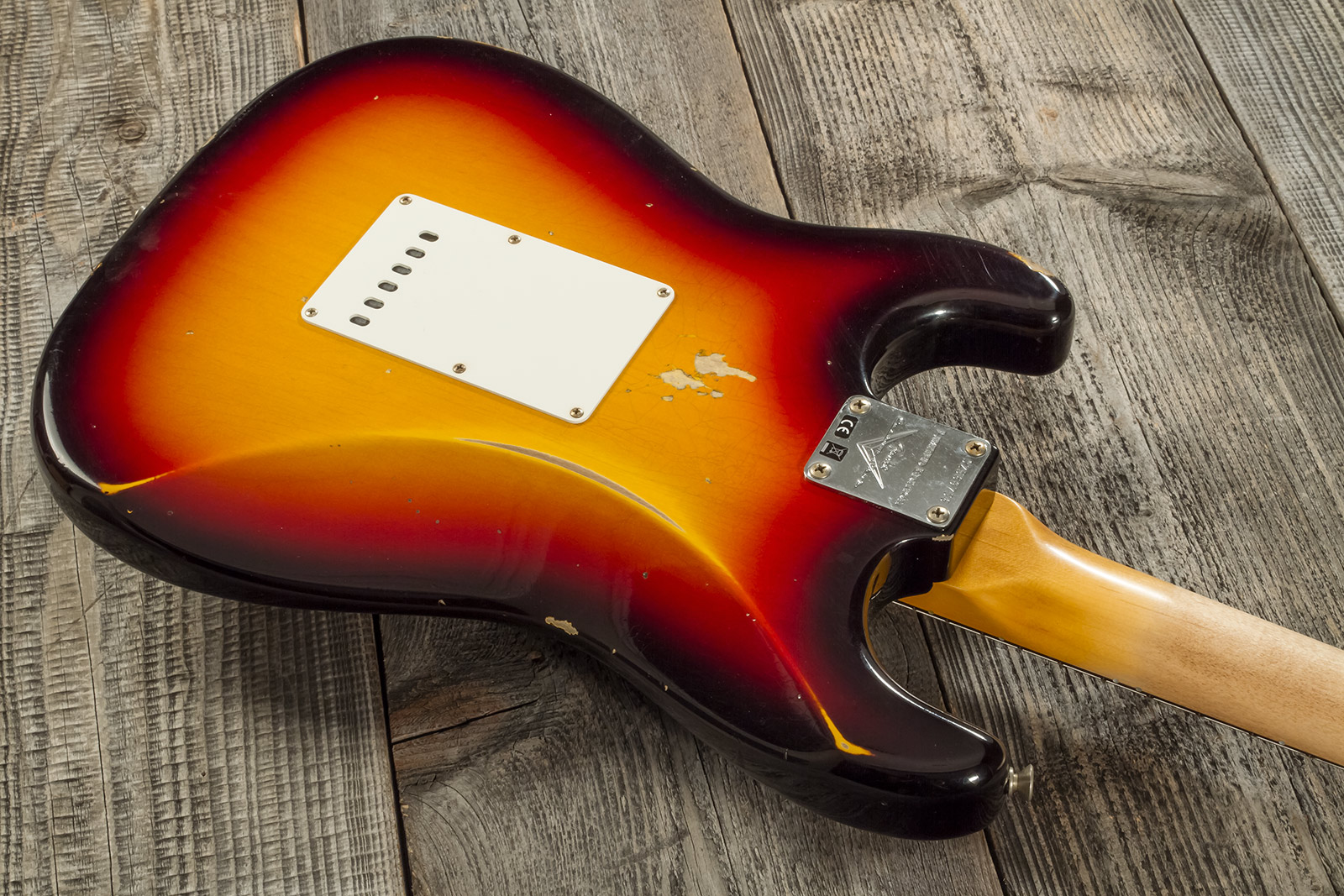 Fender Custom Shop Strat Late 1964 3s Trem Rw #cz569756 - Relic Target 3-color Sunburst - Guitare Électrique Forme Str - Variation 5