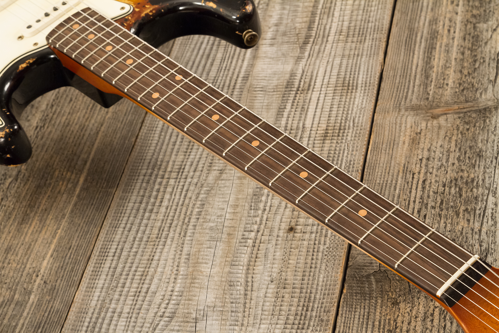Fender Custom Shop Strat Masterbuilt L.perry 3s Trem Rw #r132309 - Heavy Relic 2-color Sunburst - Guitare Électrique Forme Str - Variation 9