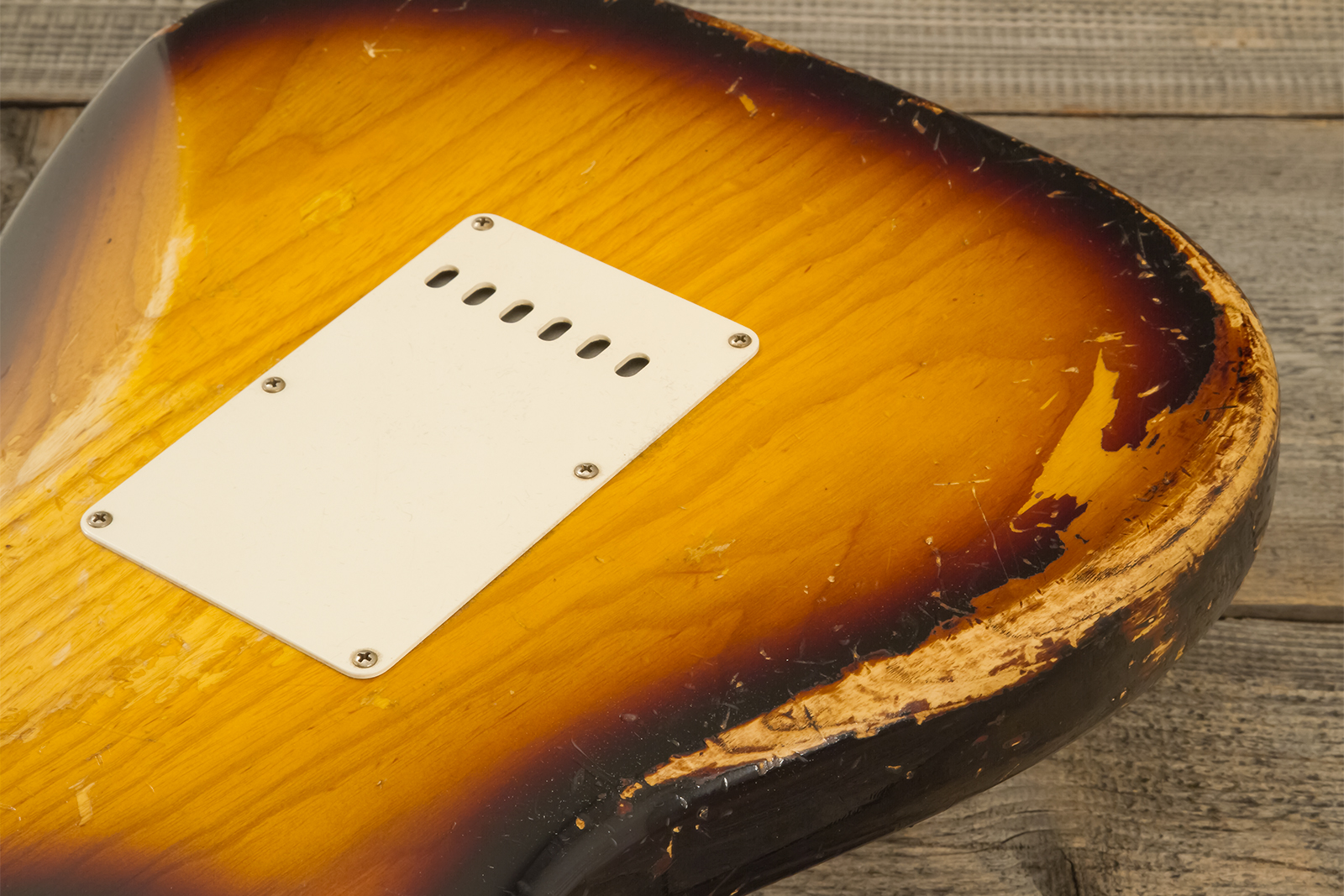 Fender Custom Shop Strat Masterbuilt L.perry 3s Trem Rw #r132309 - Heavy Relic 2-color Sunburst - Guitare Électrique Forme Str - Variation 12