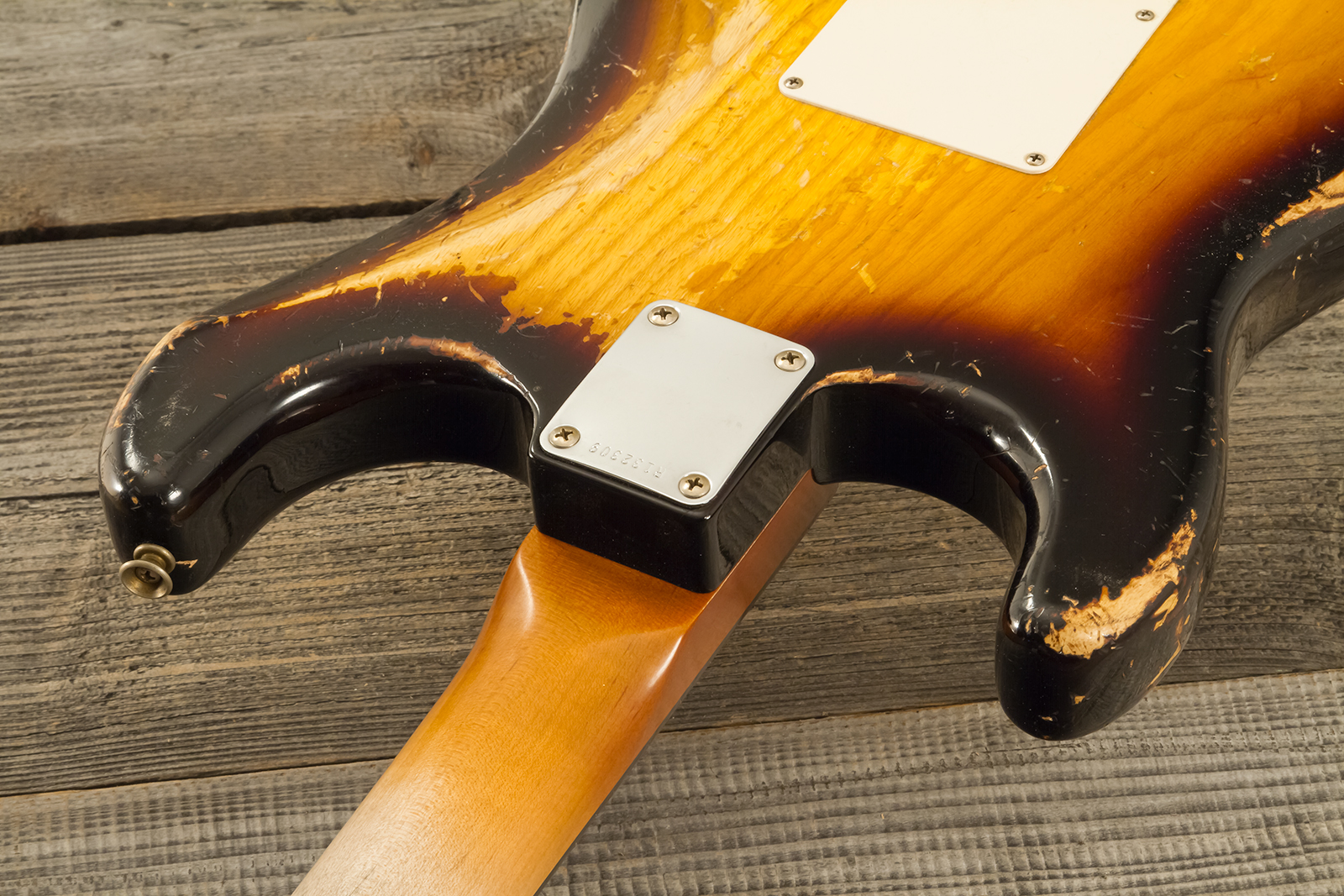 Fender Custom Shop Strat Masterbuilt L.perry 3s Trem Rw #r132309 - Heavy Relic 2-color Sunburst - Guitare Électrique Forme Str - Variation 13